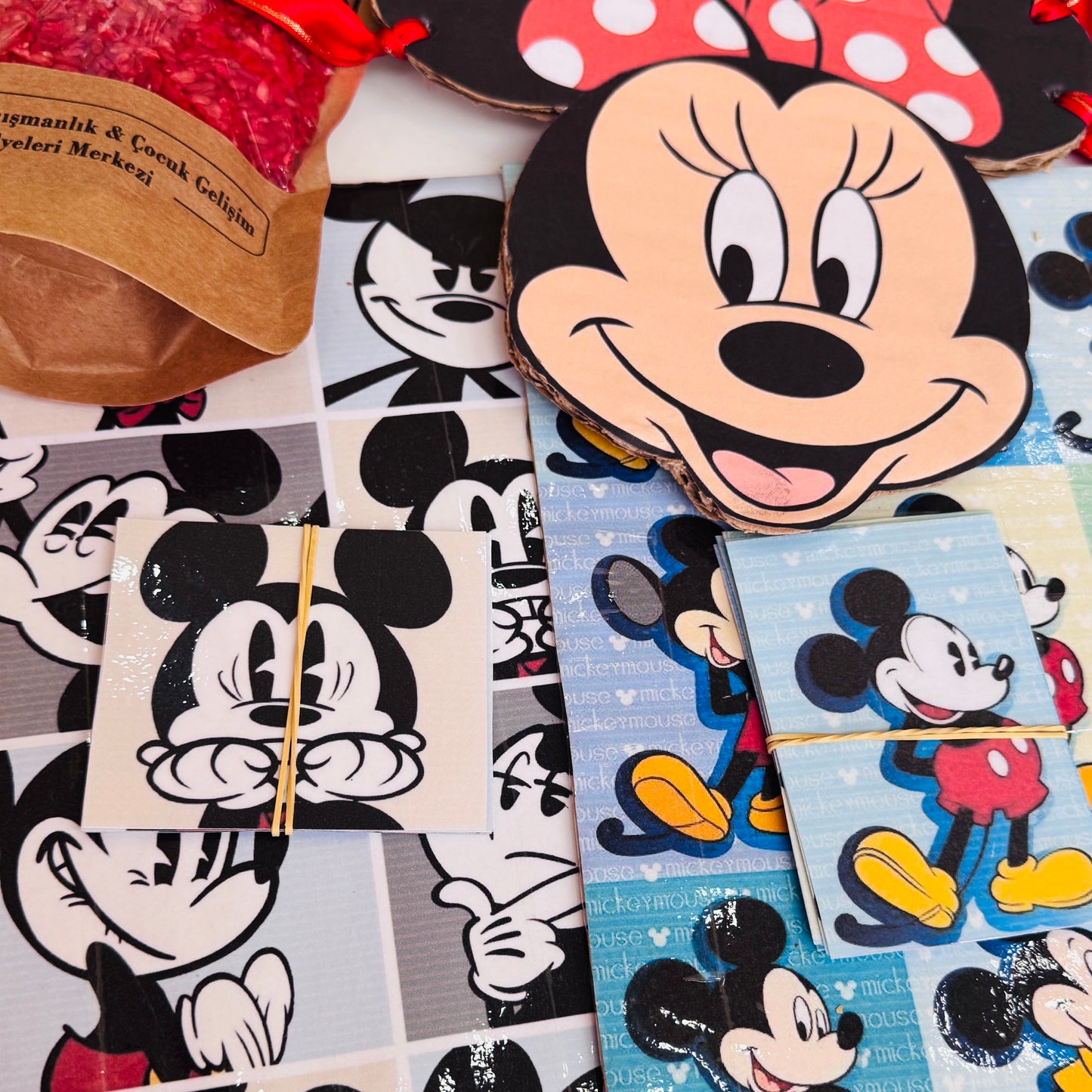 Mickey Mouse Duyusal Kiti