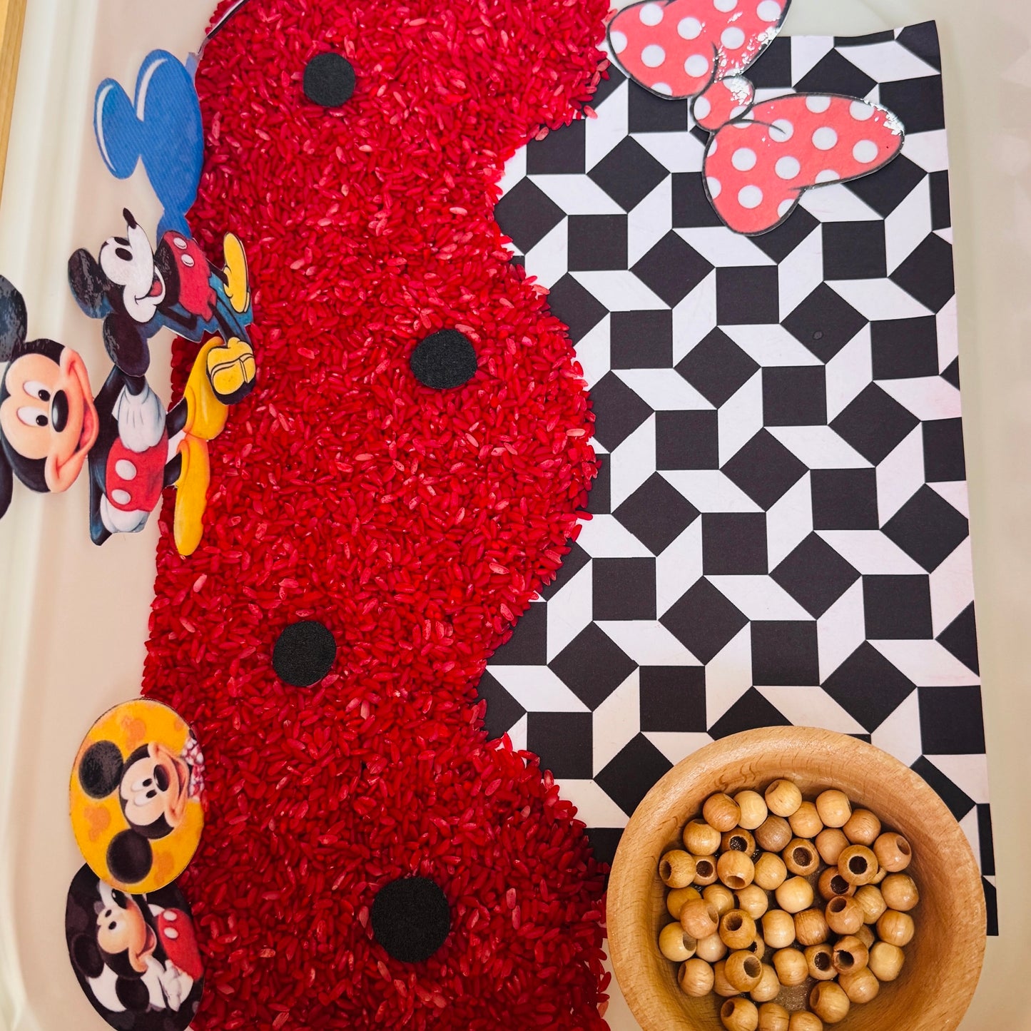 Mickey Mouse Duyusal Kiti