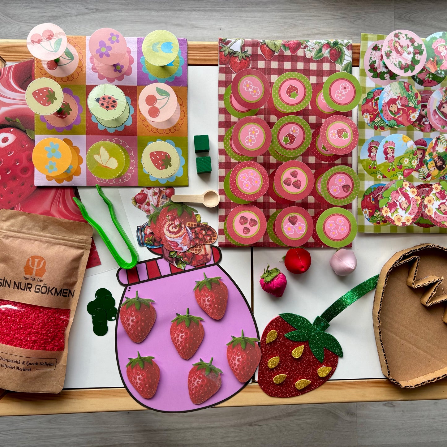 Çilek Kız Duyusal Kiti